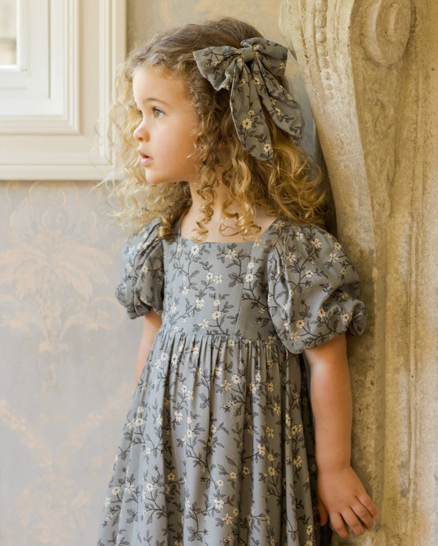 Everly Bow