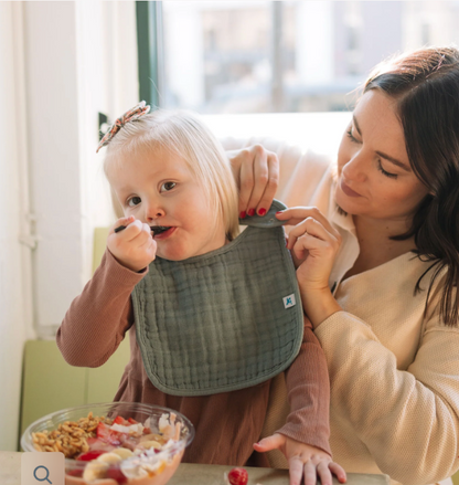 Muslin Bibs - Georgia Peach