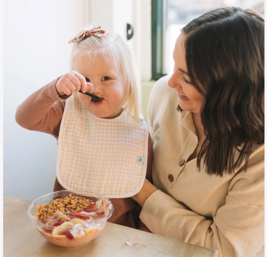 Muslin Bibs - Georgia Peach