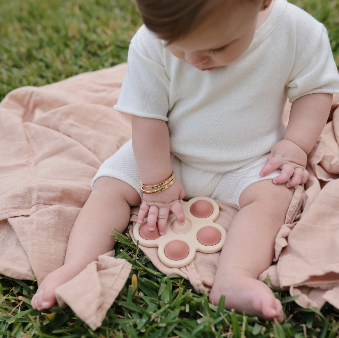 Flower Press Toy (Rose/Blush/Shift Sand)