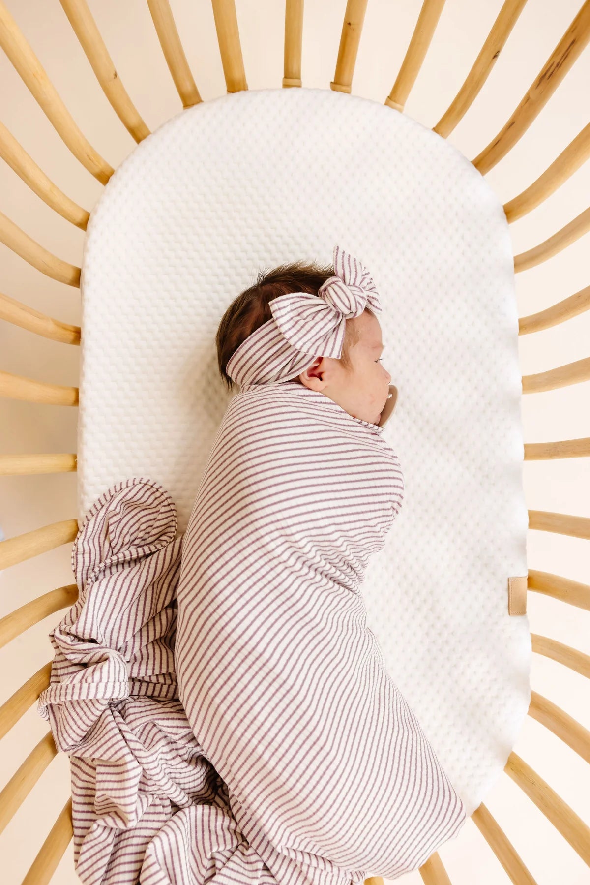 Vivian Ribbed Swaddle Blanket